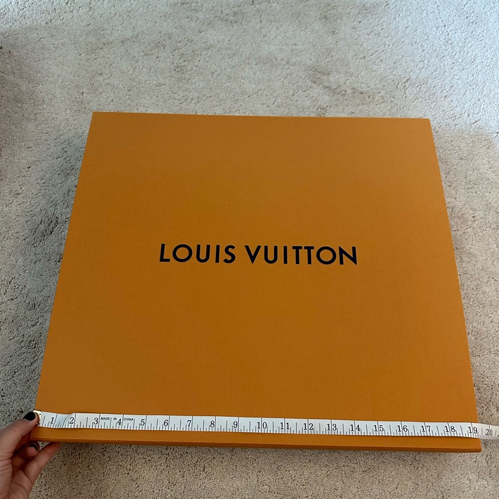 Louis Vuitton Box & Dustbag